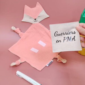 Doudou étapes PMA renard uni abricot + carte étape "Guerrière en PMA"