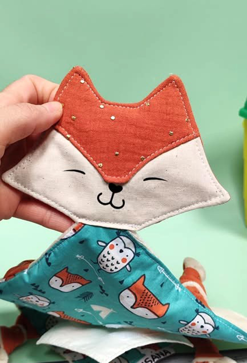 doudou-etapes-pma-renard-pois-rouille-motif