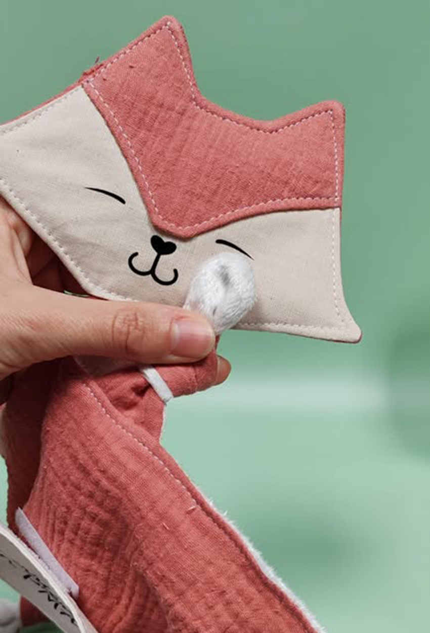 doudou-etapes-renard-vieux-rose-isana-atelier