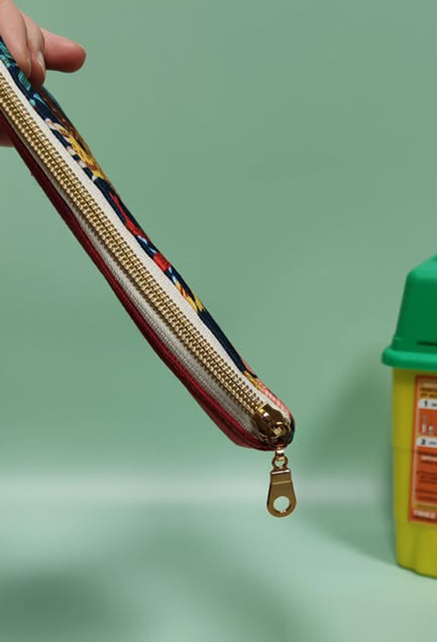 trousse-pochette-isotherme-girafe-fermeture