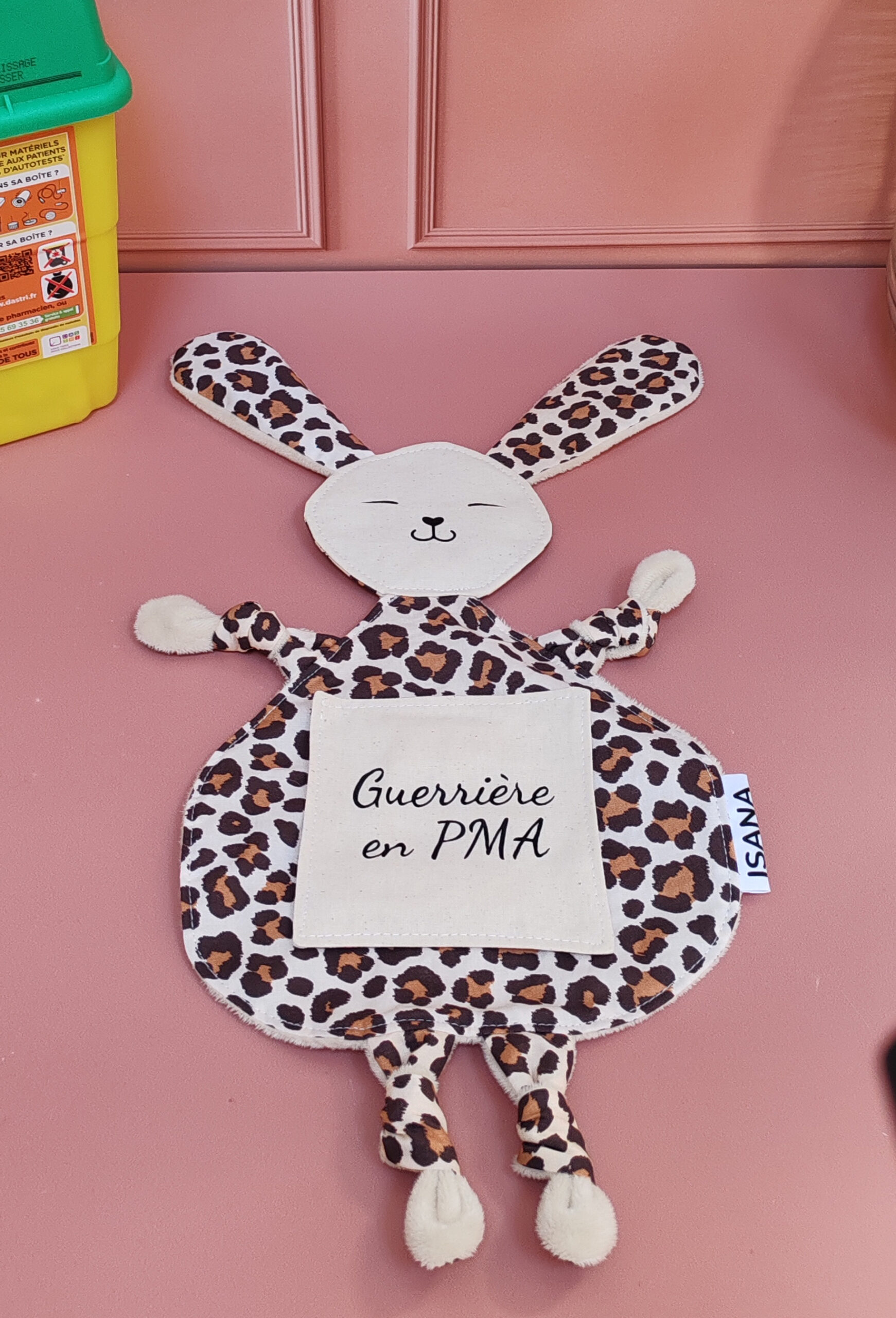 doudou-etapes-lapin-pma-leopard-seul