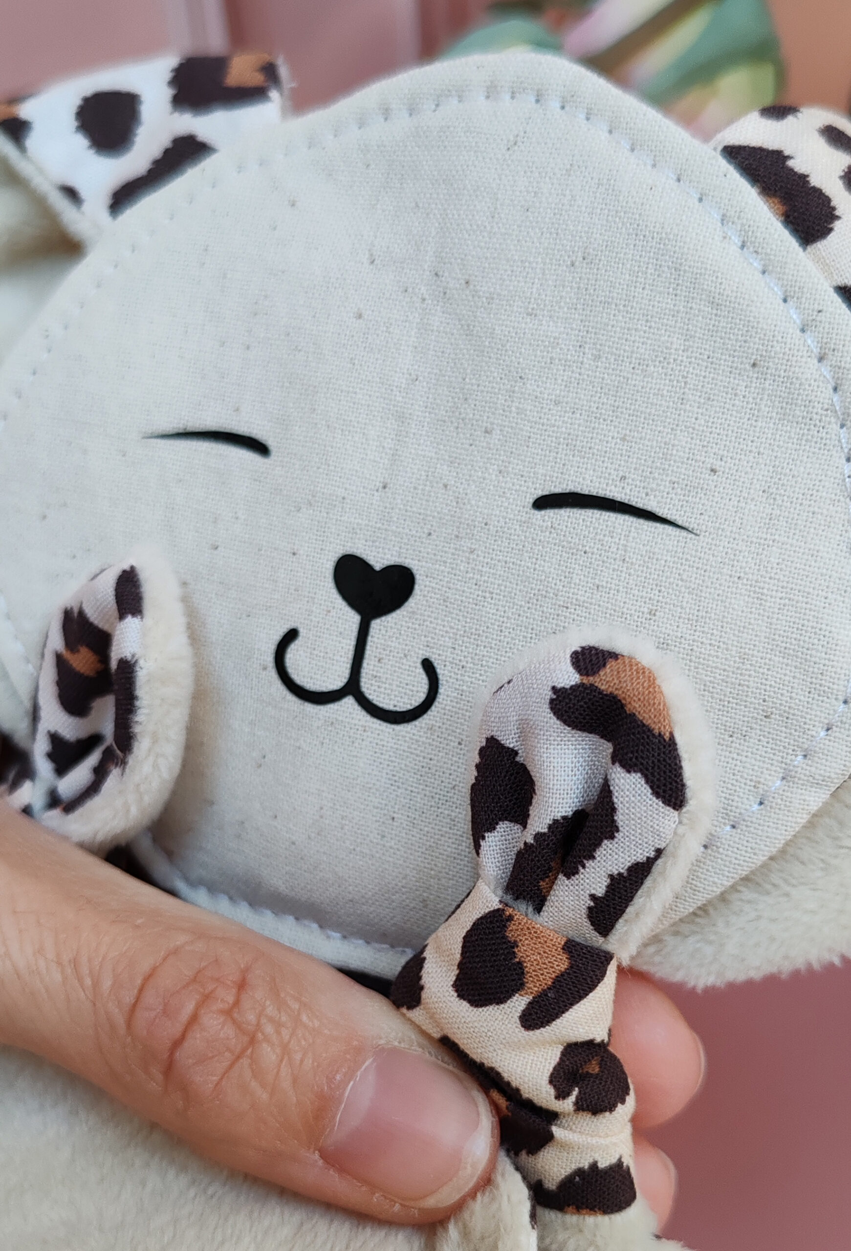 doudou-etapes-lapin-pma-leopard-zoom